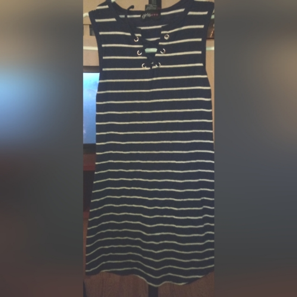 Girls dress